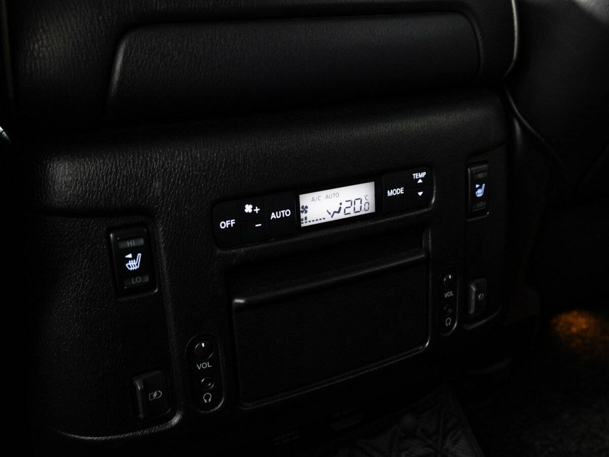 Infiniti QX80 2018 года с пробегом. Фото: #24