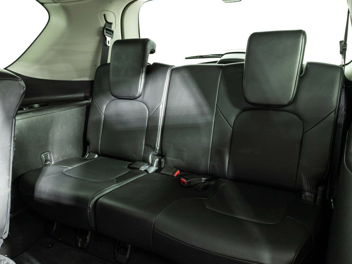 Infiniti QX80 2018 года с пробегом. Фото: #25