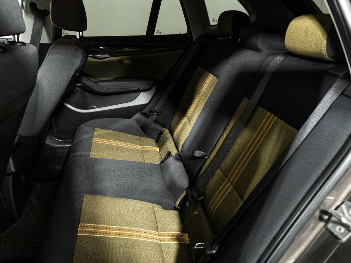 BMW X1 2011 года с пробегом. Фото: #9