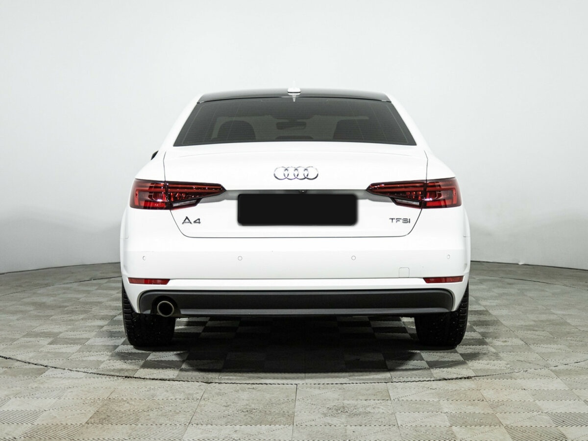 Audi A4 2018 года с пробегом. Фото: #4
