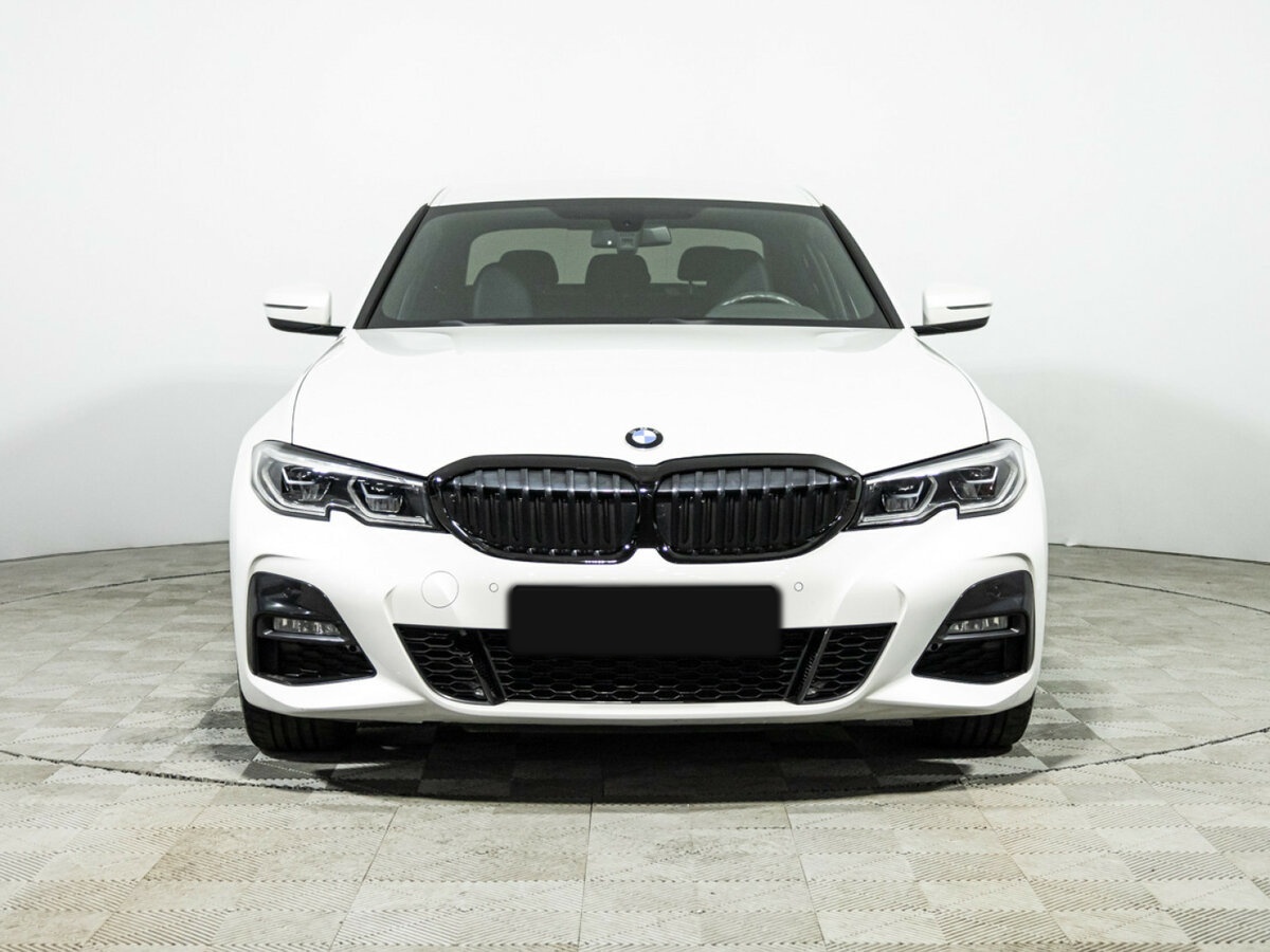 BMW 3 серии 2020 года с пробегом. Фото: #1