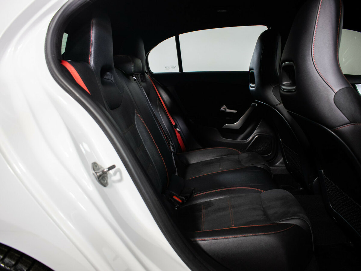 Mercedes-Benz A-Класс AMG 2021 года с пробегом. Фото: #6