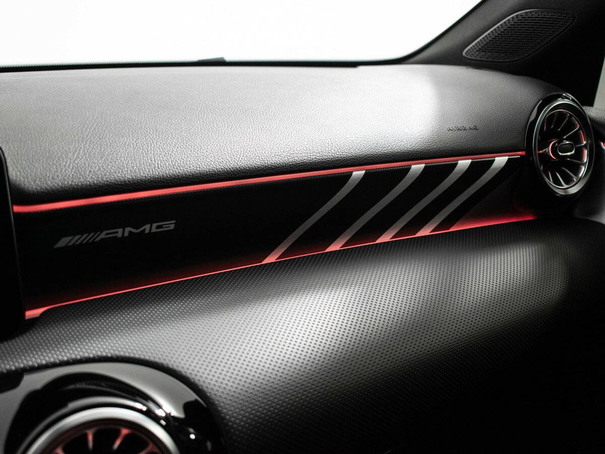 Mercedes-Benz A-Класс AMG 2021 года с пробегом. Фото: #13