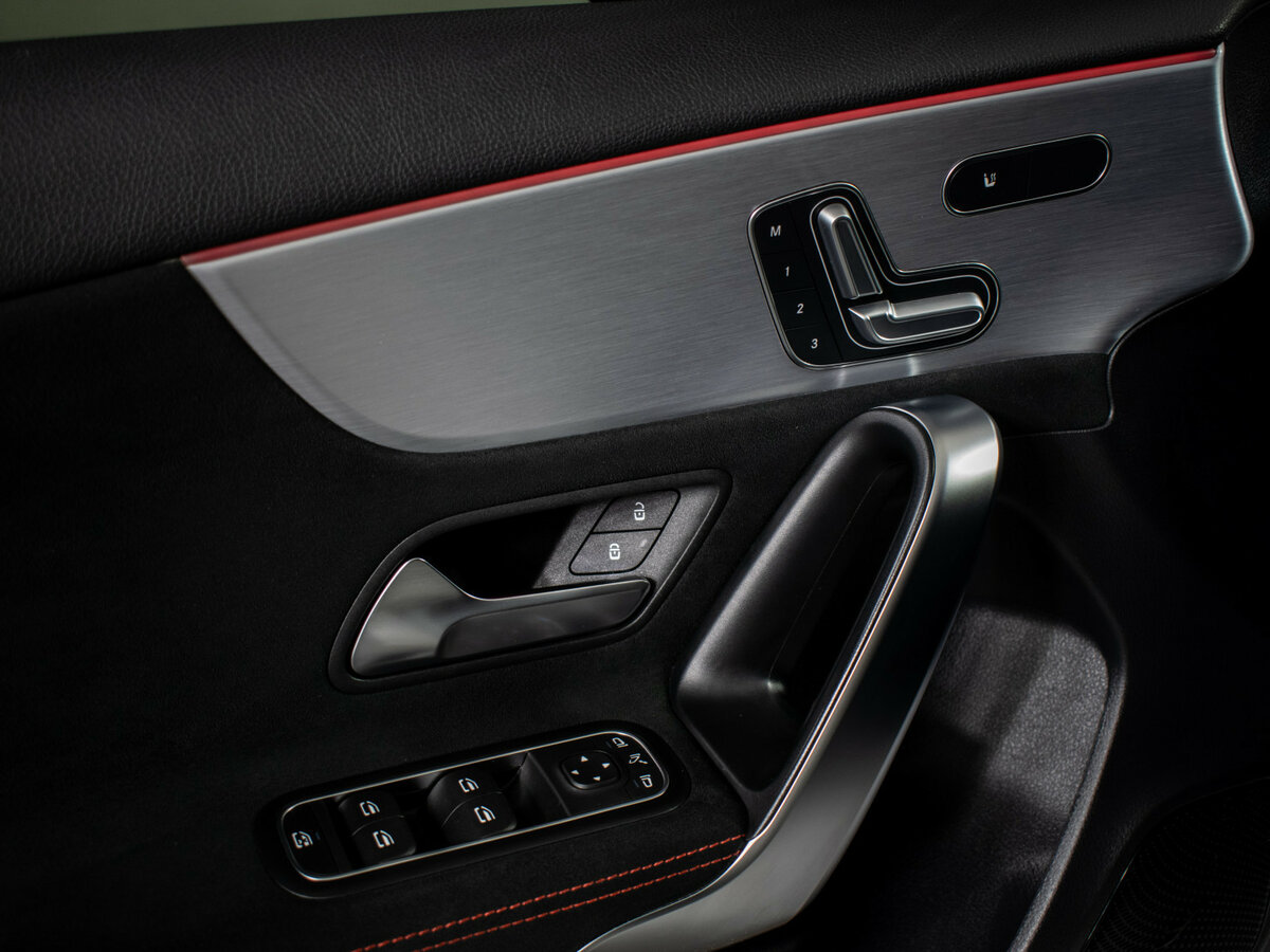 Mercedes-Benz A-Класс AMG 2021 года с пробегом. Фото: #14