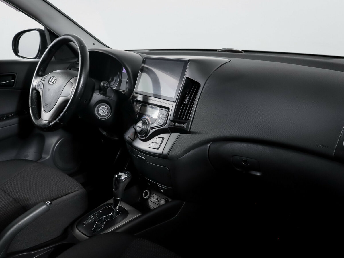 Hyundai i30 2010 года с пробегом. Фото: #6