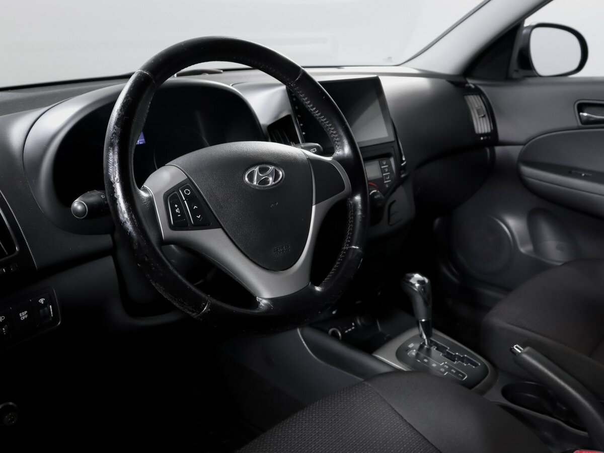 Hyundai i30 2010 года с пробегом. Фото: #11