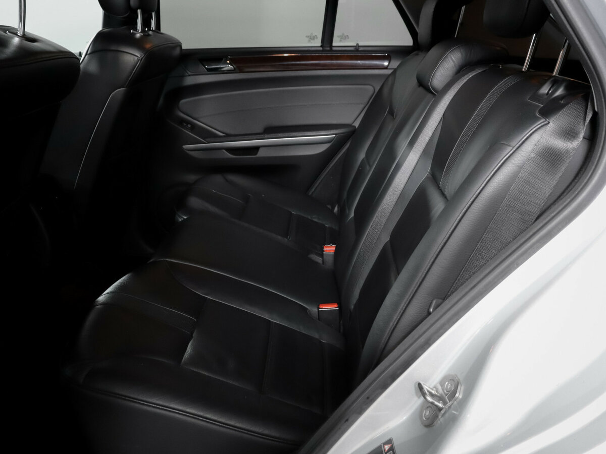 Mercedes-Benz M-Класс 2008 года с пробегом. Фото: #9