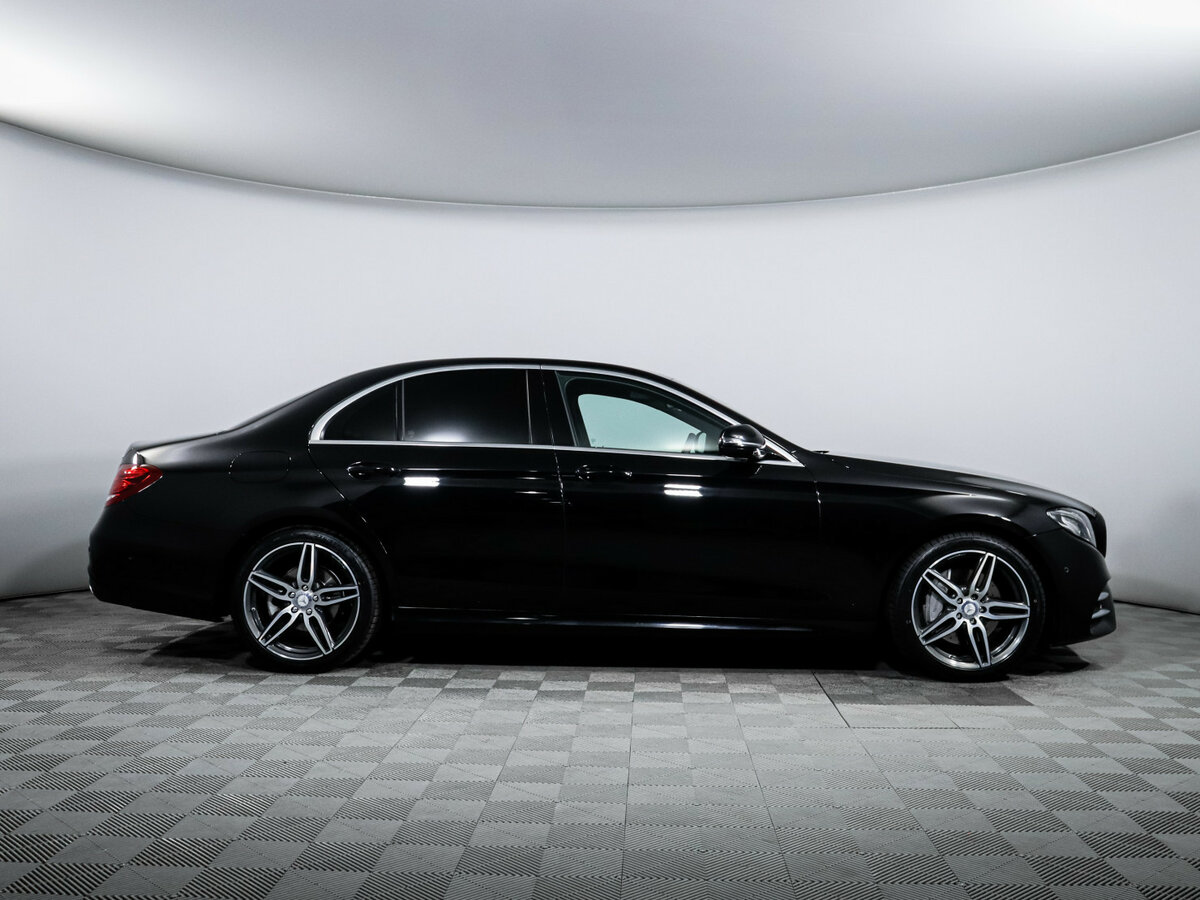 Mercedes-Benz E-Класс 2017 года с пробегом. Фото: #3