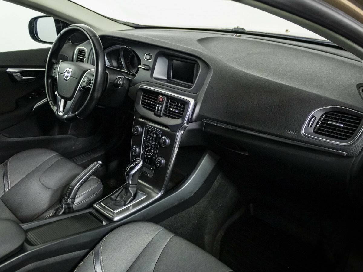 Volvo V40 Cross Country 2014 года с пробегом. Фото: #6