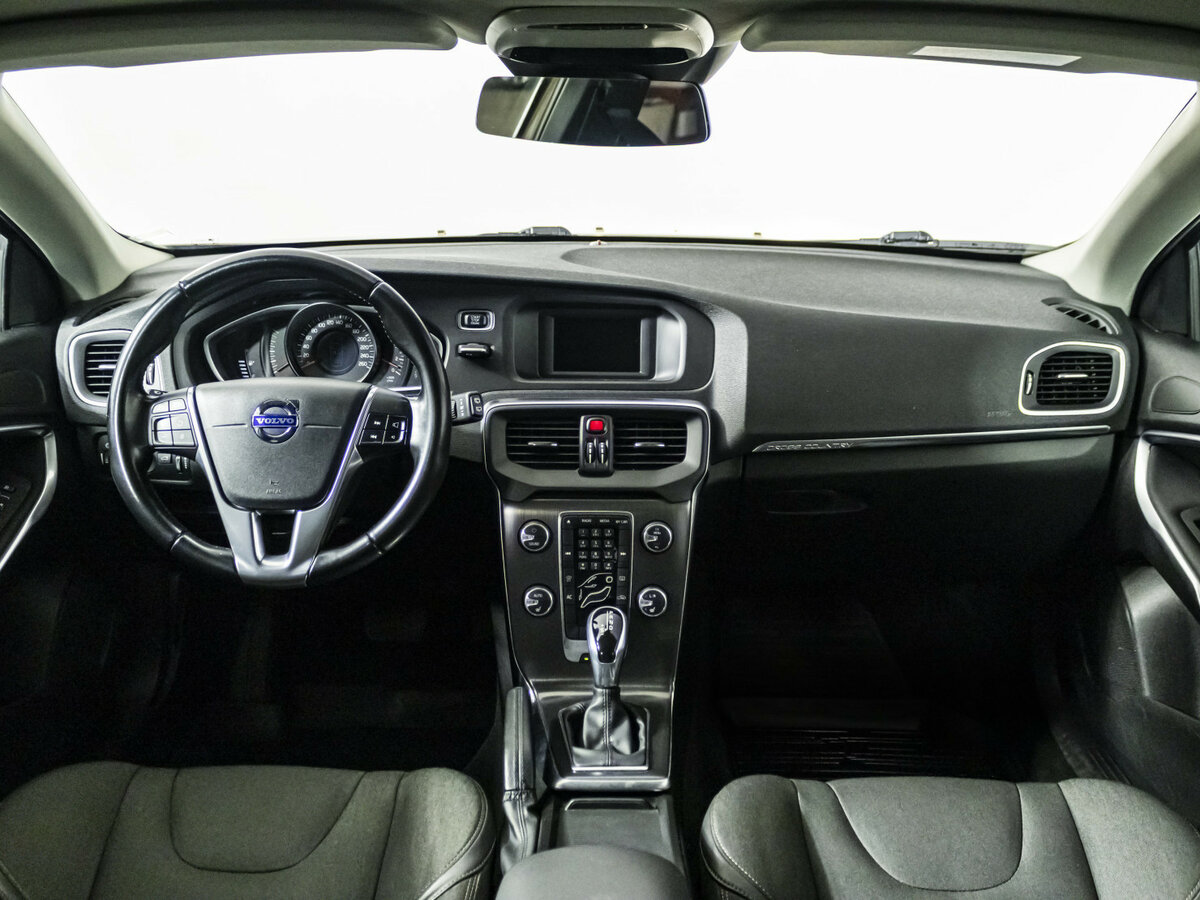 Volvo V40 Cross Country 2014 года с пробегом. Фото: #12