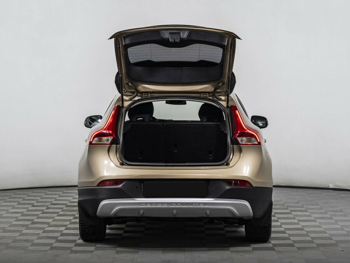 Volvo V40 Cross Country 2014 года с пробегом. Фото: #15