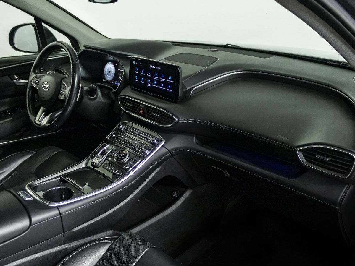 Hyundai Santa Fe 2021 года с пробегом. Фото: #6