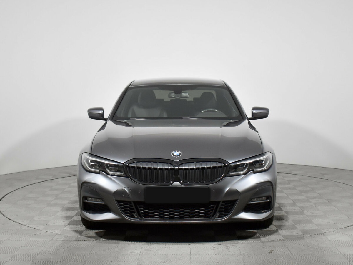 BMW 3 серии 2021 года с пробегом. Фото: #1