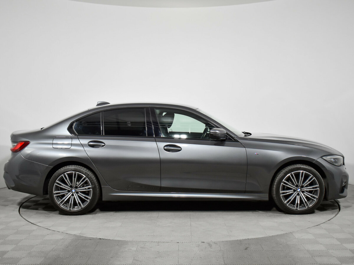 BMW 3 серии 2021 года с пробегом. Фото: #3