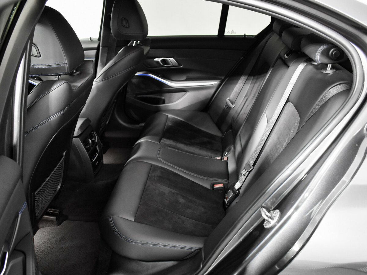 BMW 3 серии 2021 года с пробегом. Фото: #13