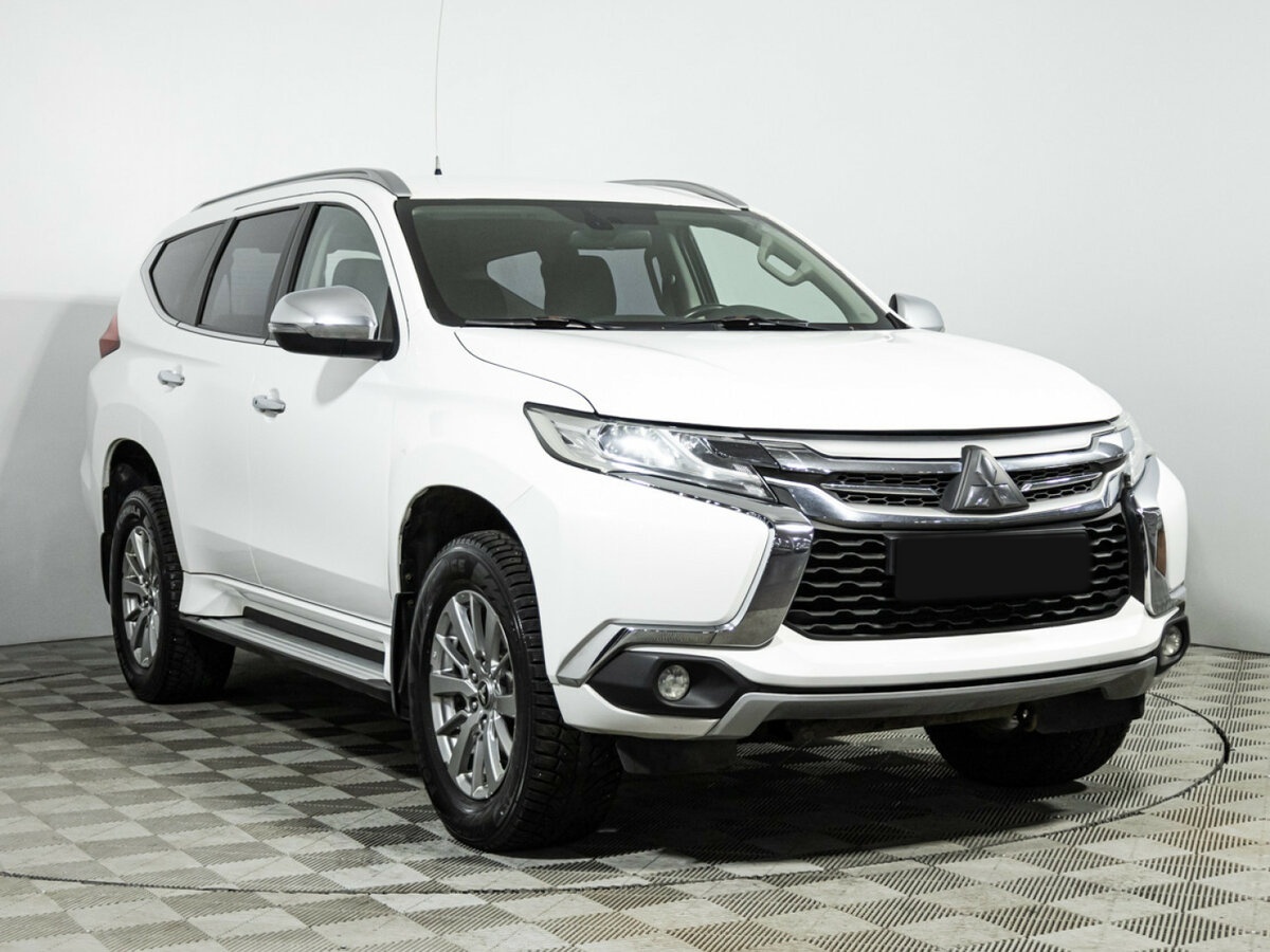 Mitsubishi Pajero Sport 2018 года с пробегом. Фото: #2