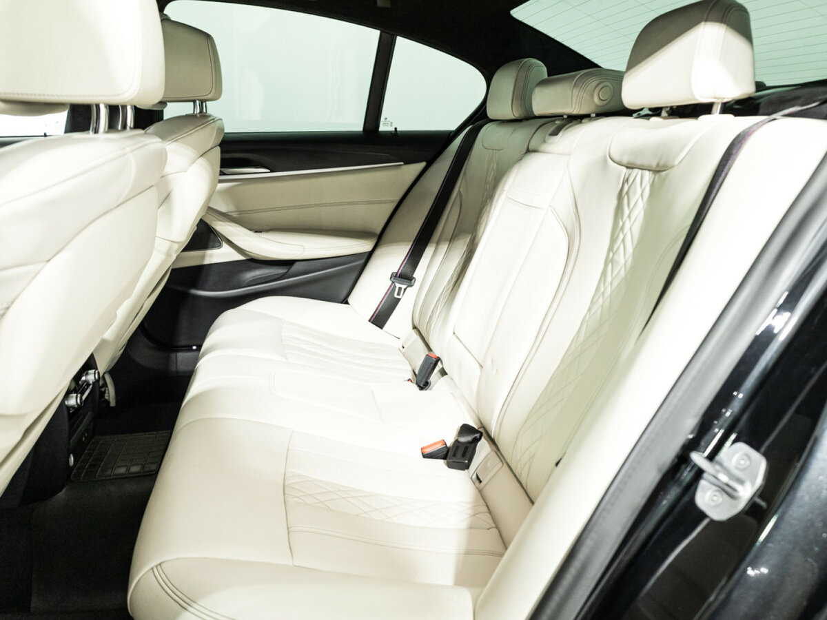 BMW 5 серии 2020 года с пробегом. Фото: #7