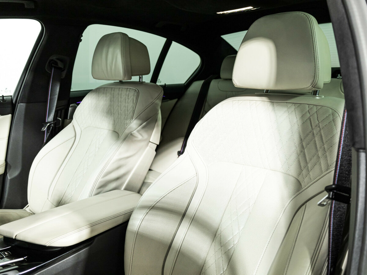 BMW 5 серии 2020 года с пробегом. Фото: #17