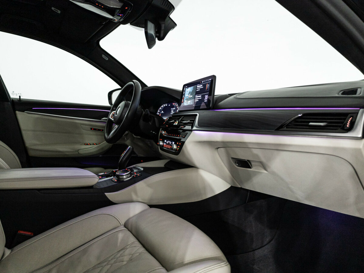 BMW 5 серии 2020 года с пробегом. Фото: #22