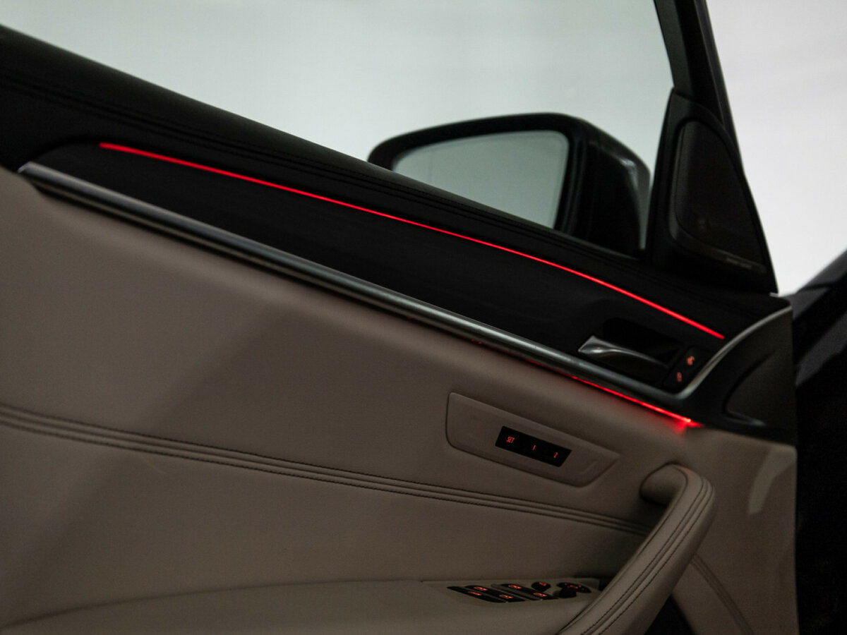 BMW 5 серии 2020 года с пробегом. Фото: #24