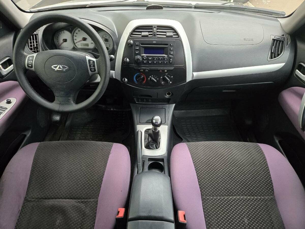 Chery Tiggo (T11) 2013 года с пробегом. Фото: #8