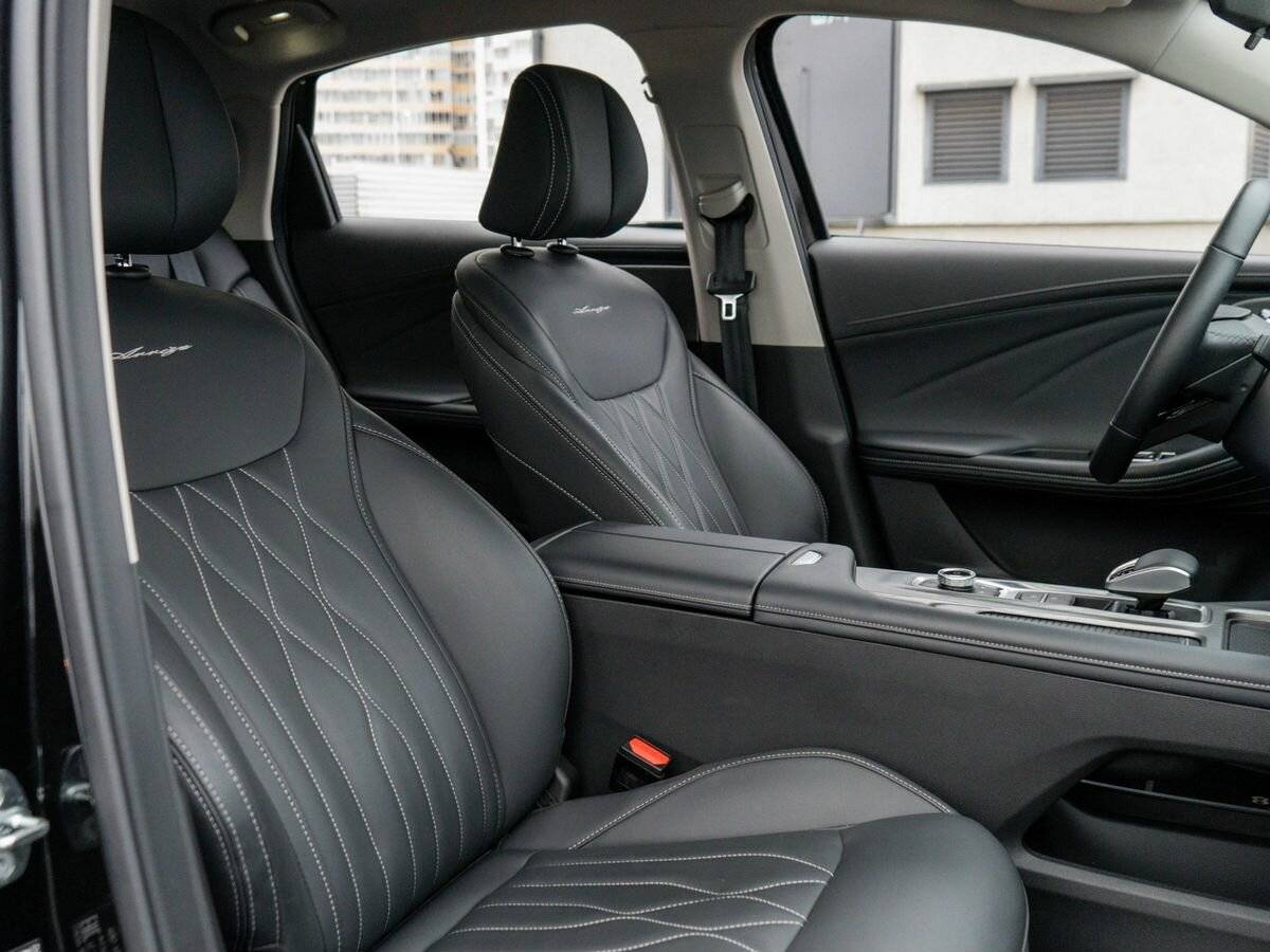 Chery Arrizo 8 2024 года с пробегом. Фото: #6