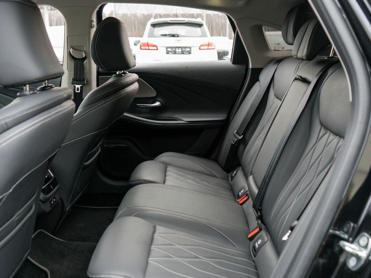 Chery Arrizo 8 2024 года с пробегом. Фото: #9