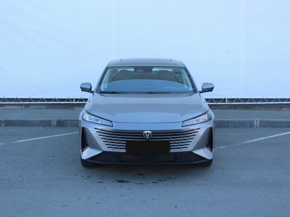 Changan Lamore 2023 года с пробегом. Фото: #1