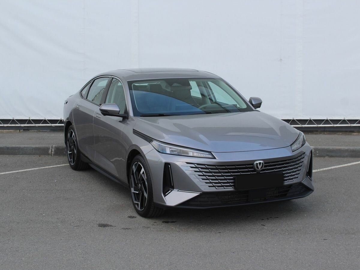 Changan Lamore 2023 года с пробегом. Фото: #2