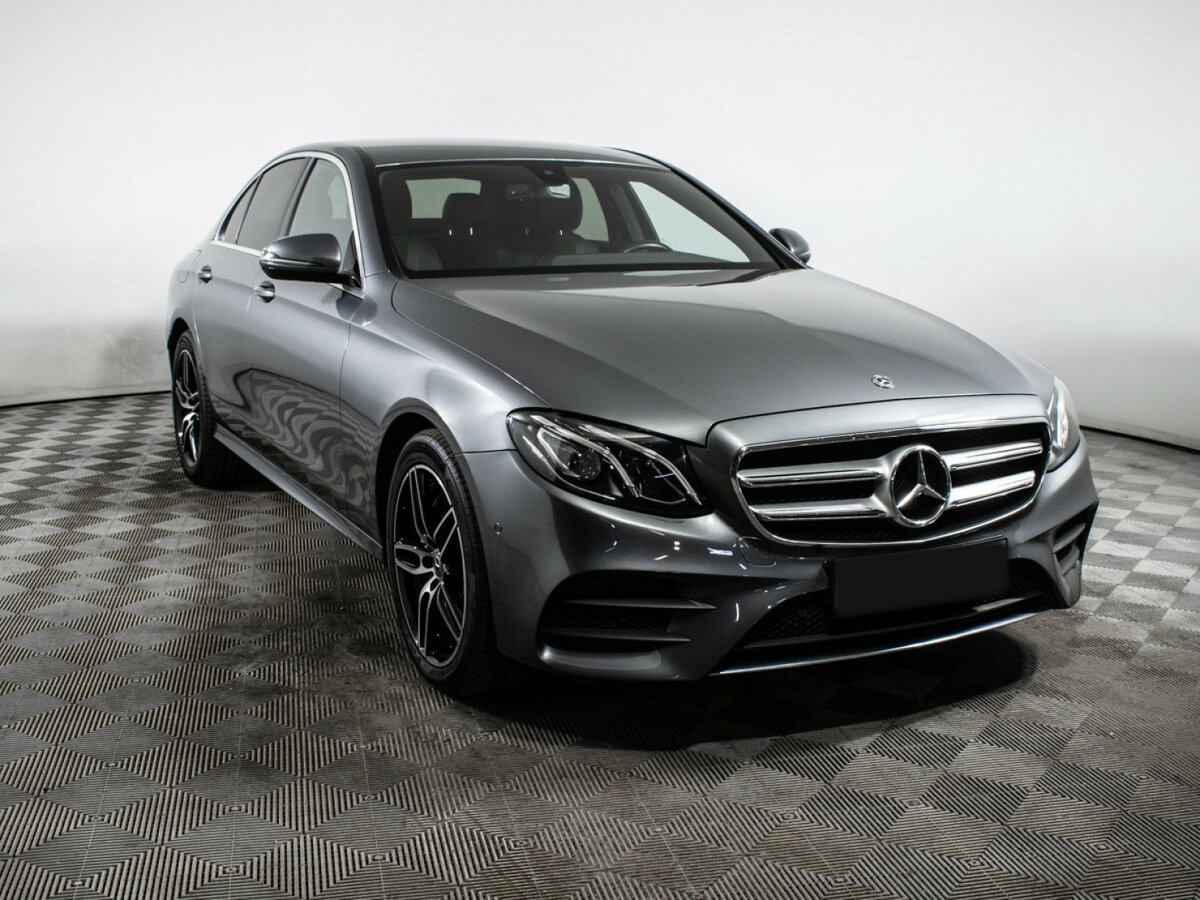 Mercedes-Benz E-Класс 2018 года с пробегом. Фото: #2