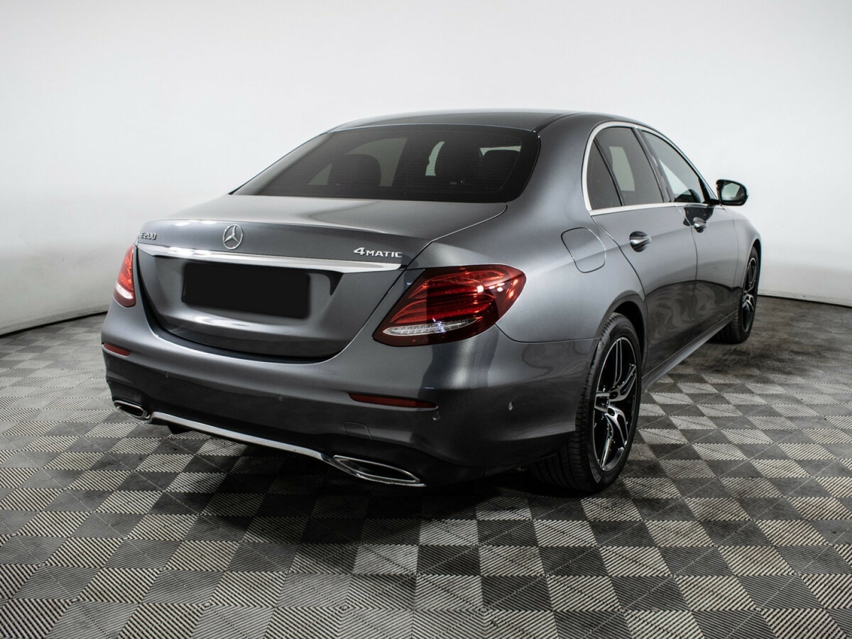 Mercedes-Benz E-Класс 2018 года с пробегом. Фото: #3