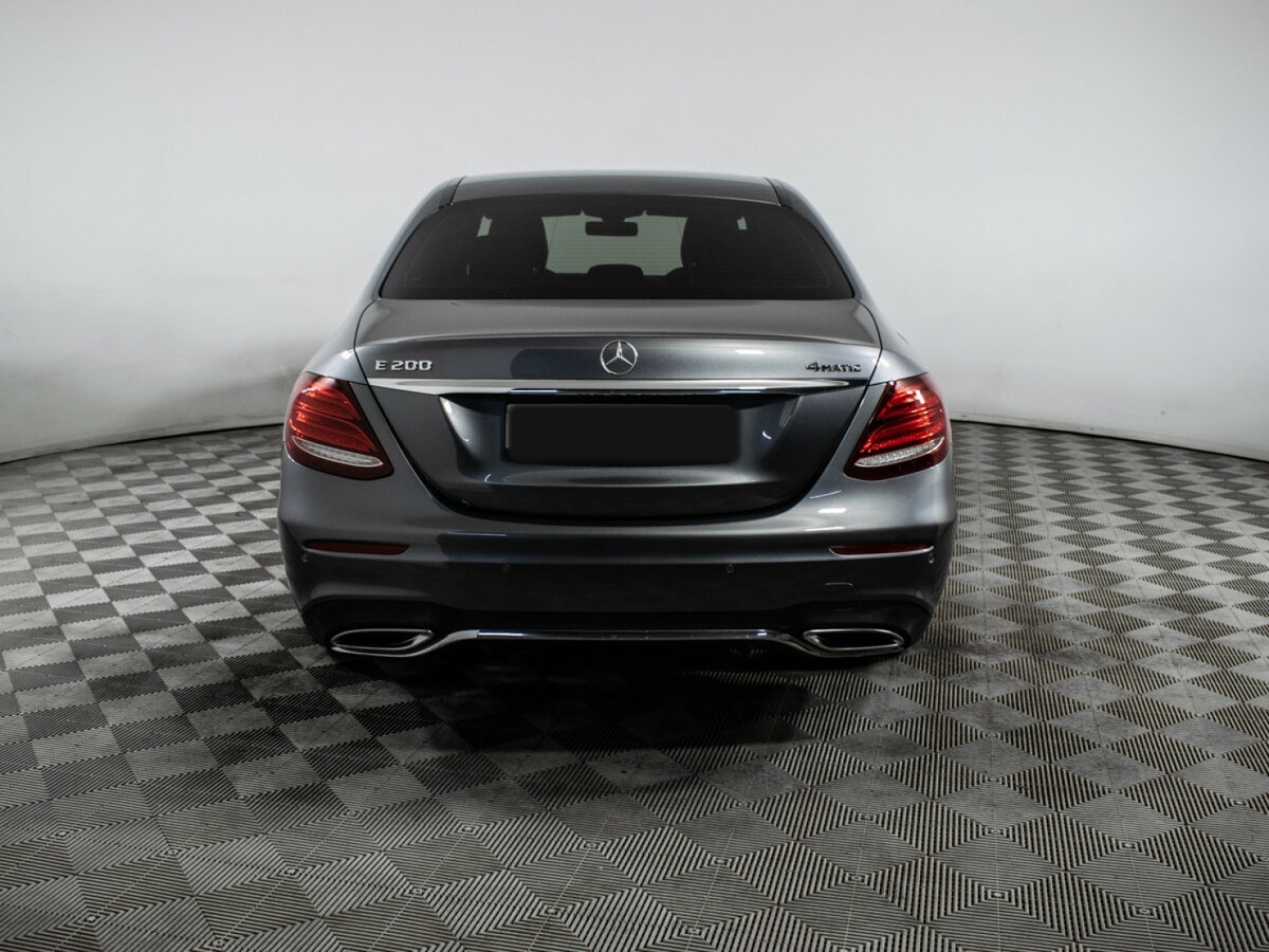 Mercedes-Benz E-Класс 2018 года с пробегом. Фото: #4