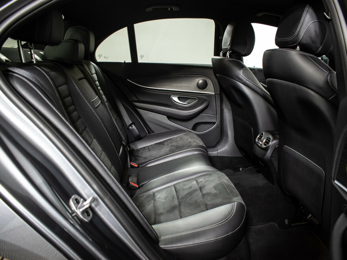 Mercedes-Benz E-Класс 2018 года с пробегом. Фото: #7