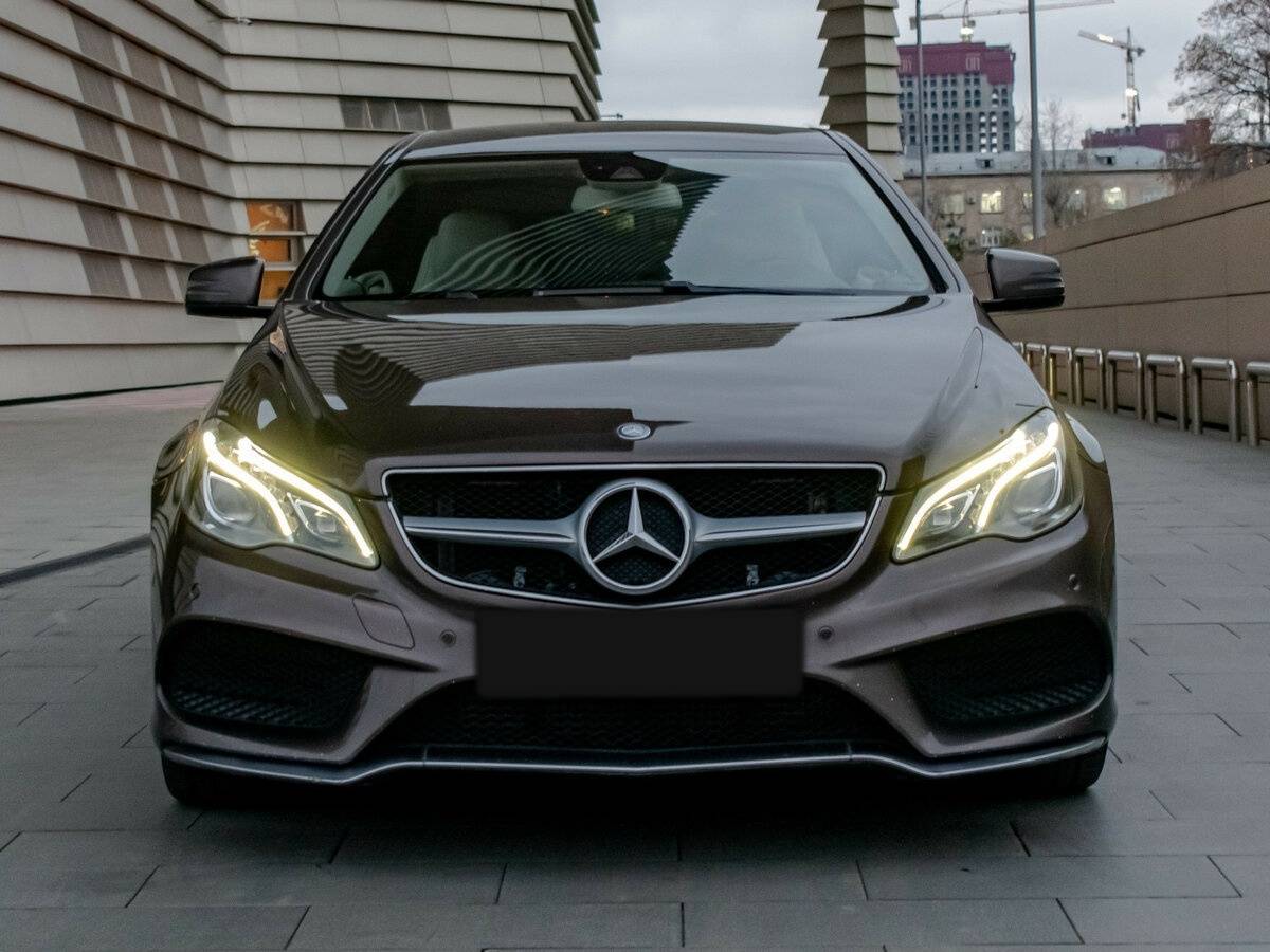 Mercedes-Benz E-Класс 2014 года с пробегом. Фото: #1