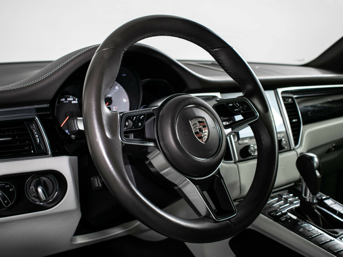 Porsche Macan 2017 года с пробегом. Фото: #13