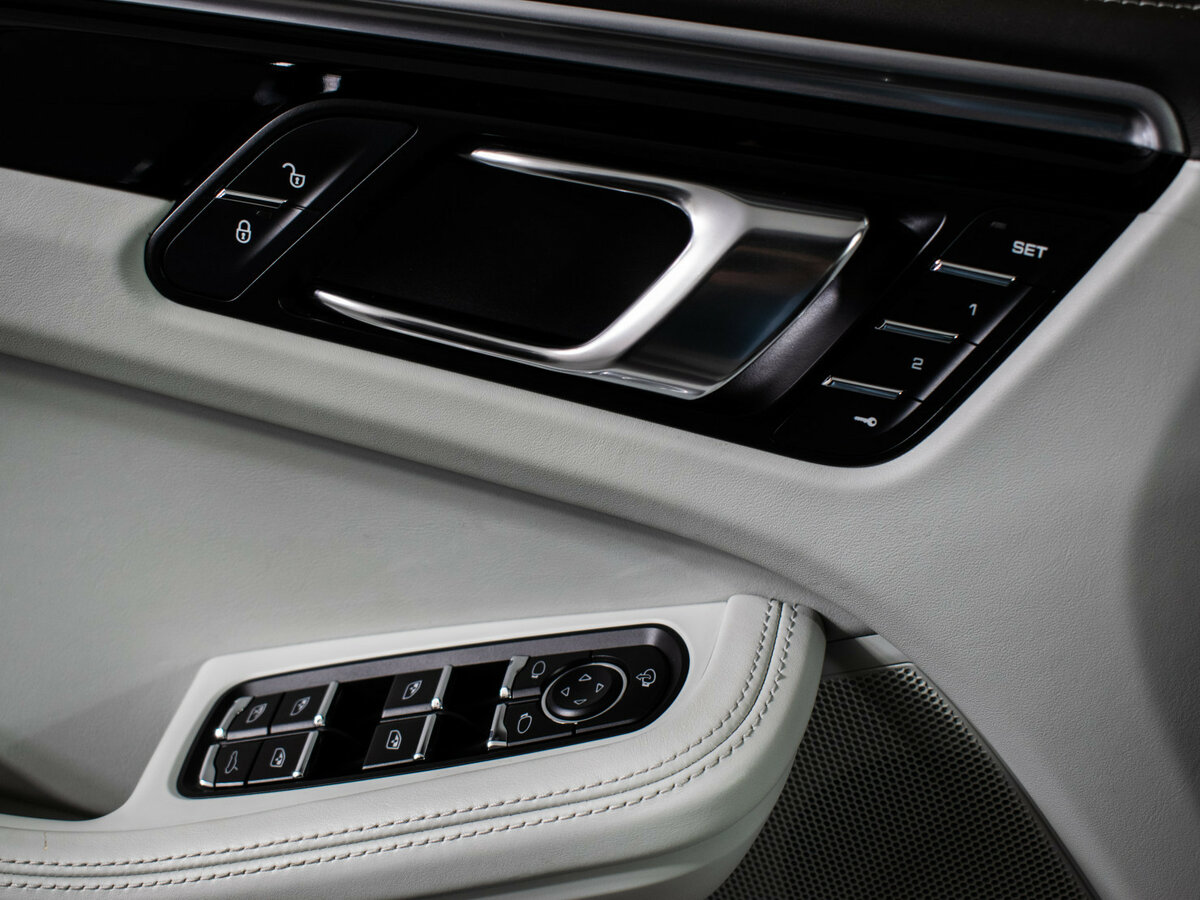 Porsche Macan 2017 года с пробегом. Фото: #17