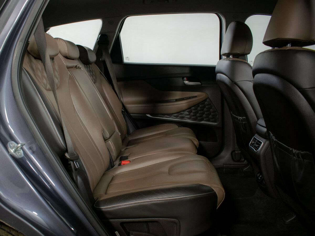 Hyundai Santa Fe 2021 года с пробегом. Фото: #9