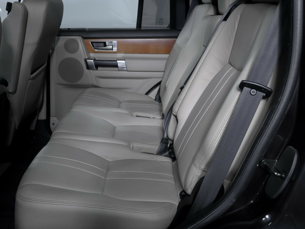 Land Rover Discovery 2011 года с пробегом. Фото: #9