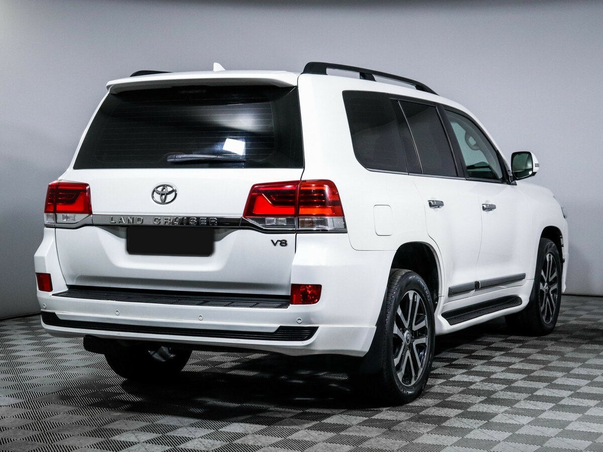 Toyota Land Cruiser 2015 года с пробегом. Фото: #4