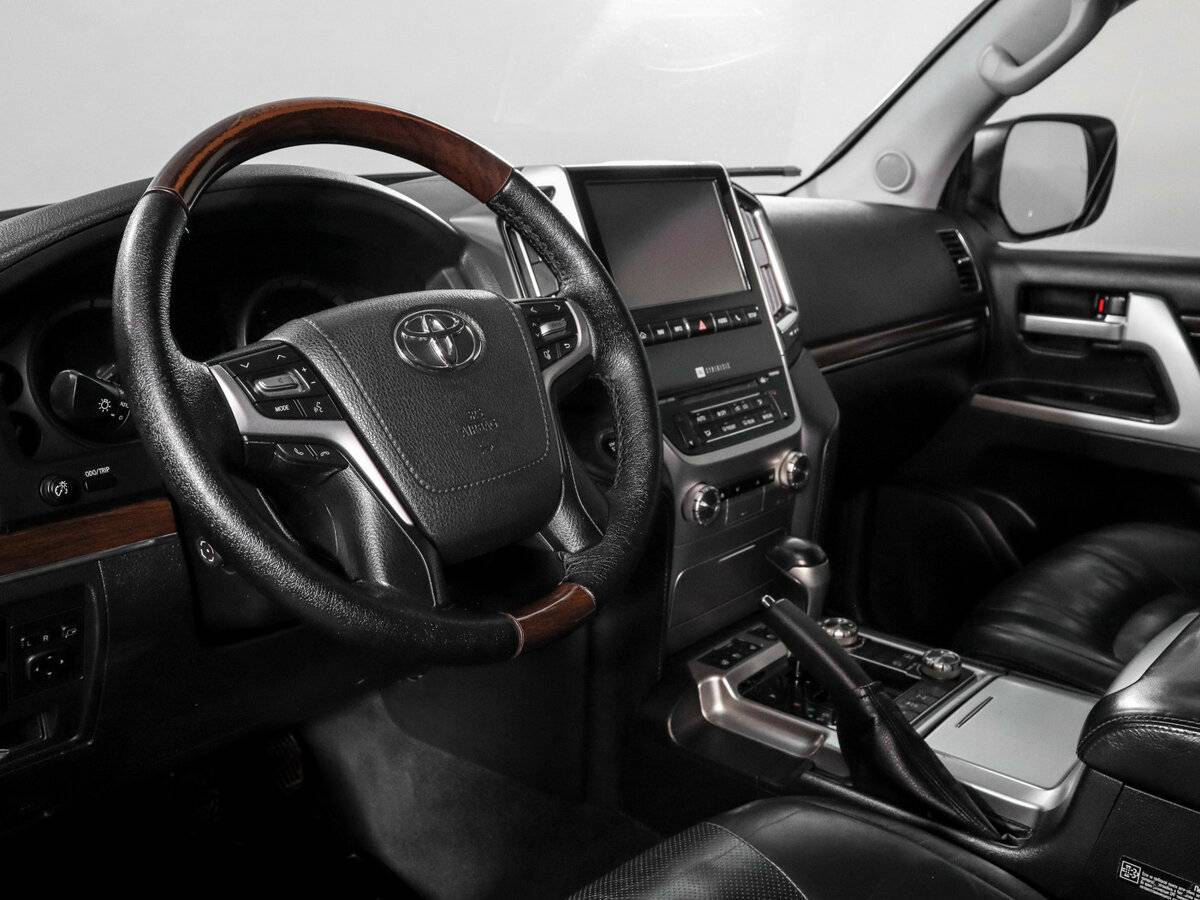Toyota Land Cruiser 2015 года с пробегом. Фото: #13