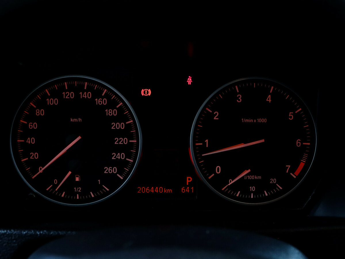 BMW X1 2010 года с пробегом. Фото: #10