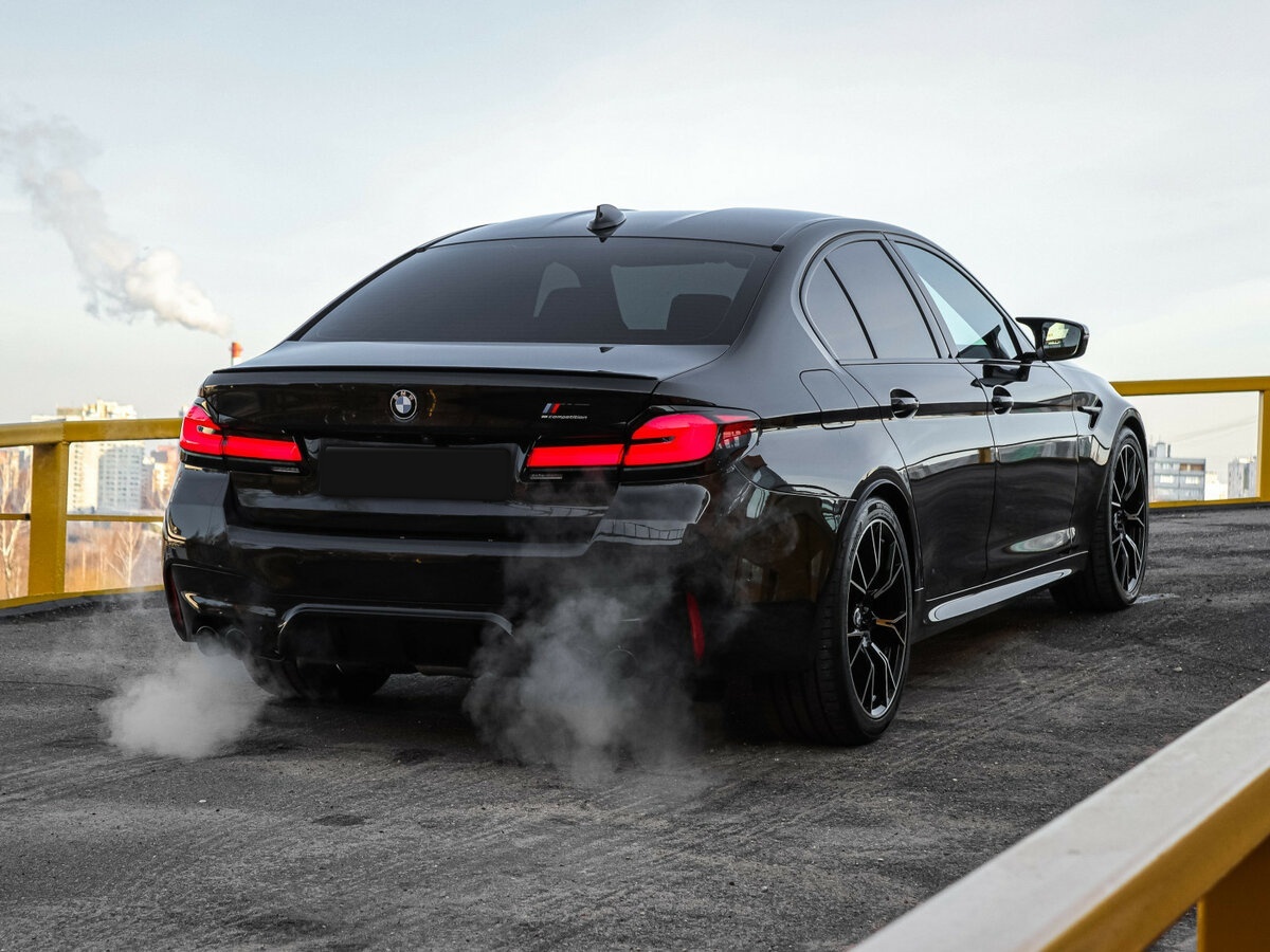 BMW M5 2021 года с пробегом. Фото: #2