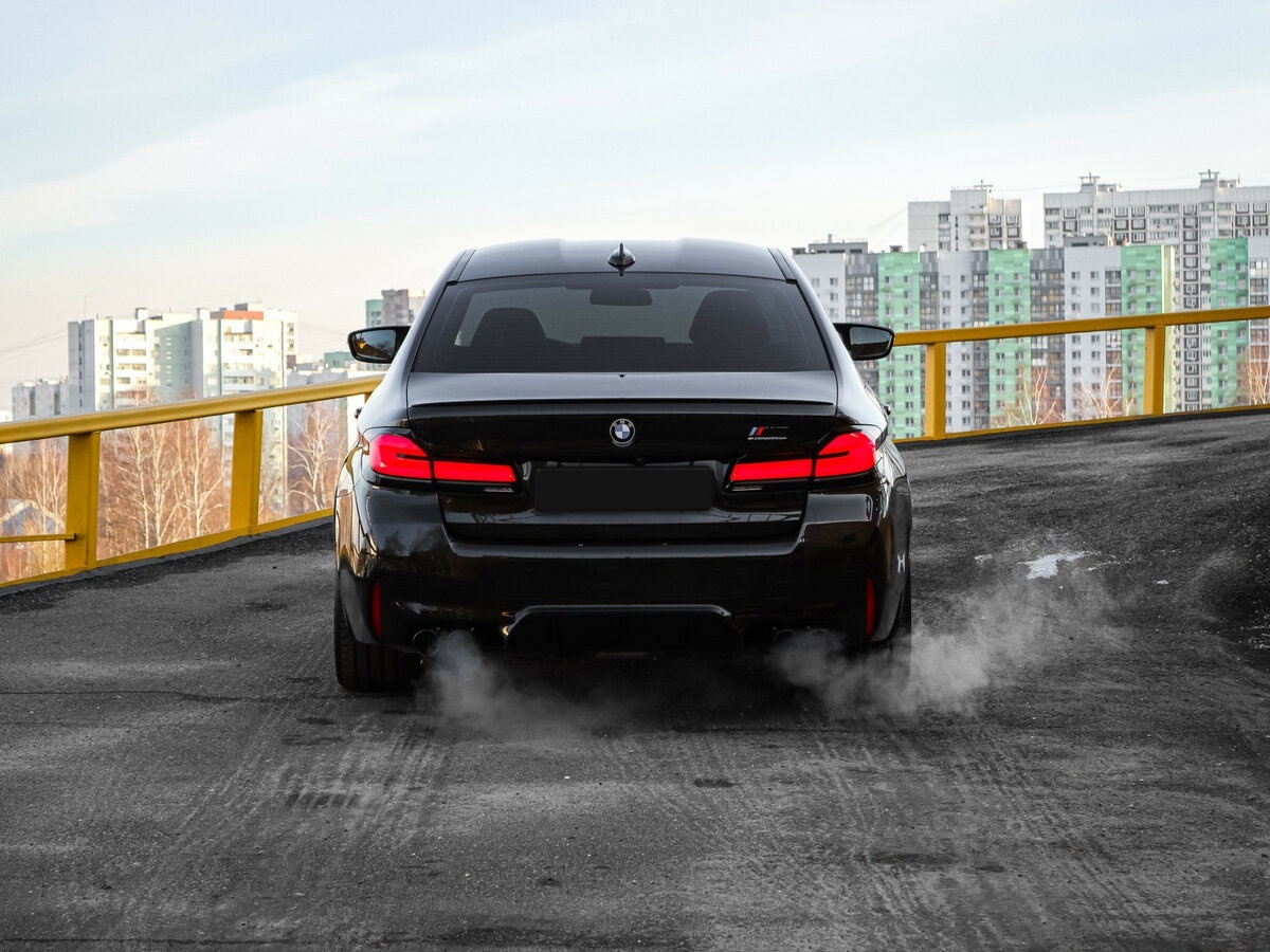 BMW M5 2021 года с пробегом. Фото: #3