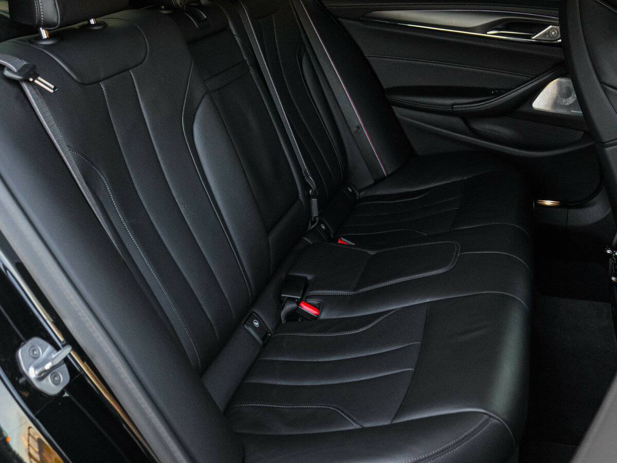 BMW M5 2021 года с пробегом. Фото: #7