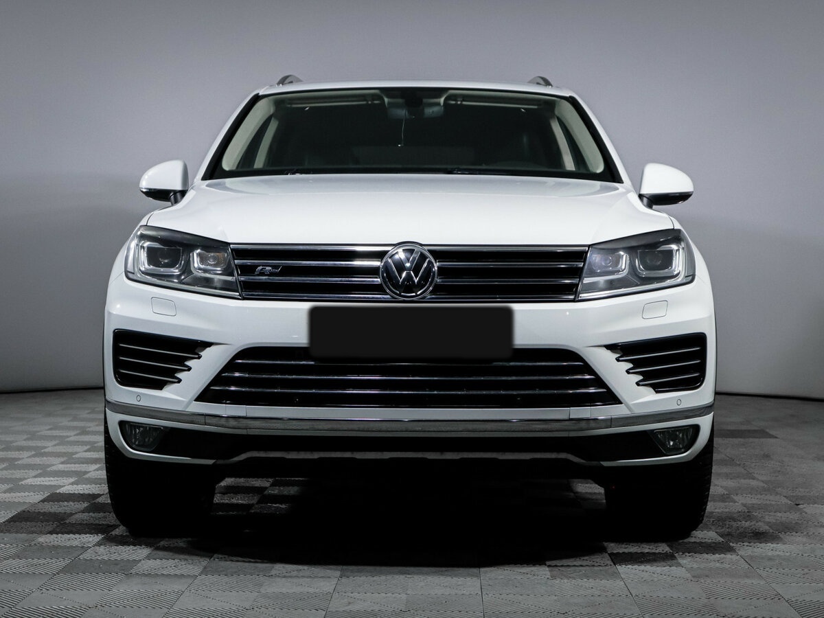 Volkswagen Touareg 2016 года с пробегом. Фото: #1
