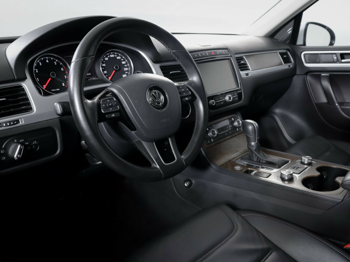 Volkswagen Touareg 2016 года с пробегом. Фото: #12