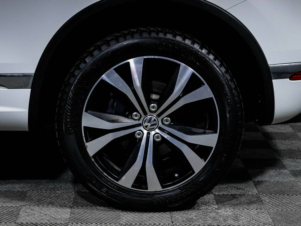 Volkswagen Touareg 2016 года с пробегом. Фото: #13