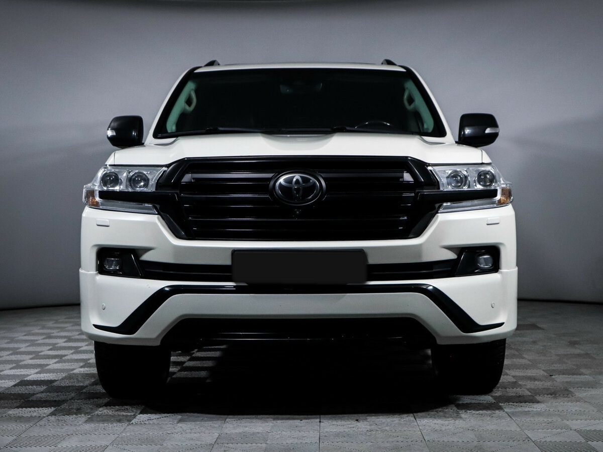 Toyota Land Cruiser 2018 года с пробегом. Фото: #1