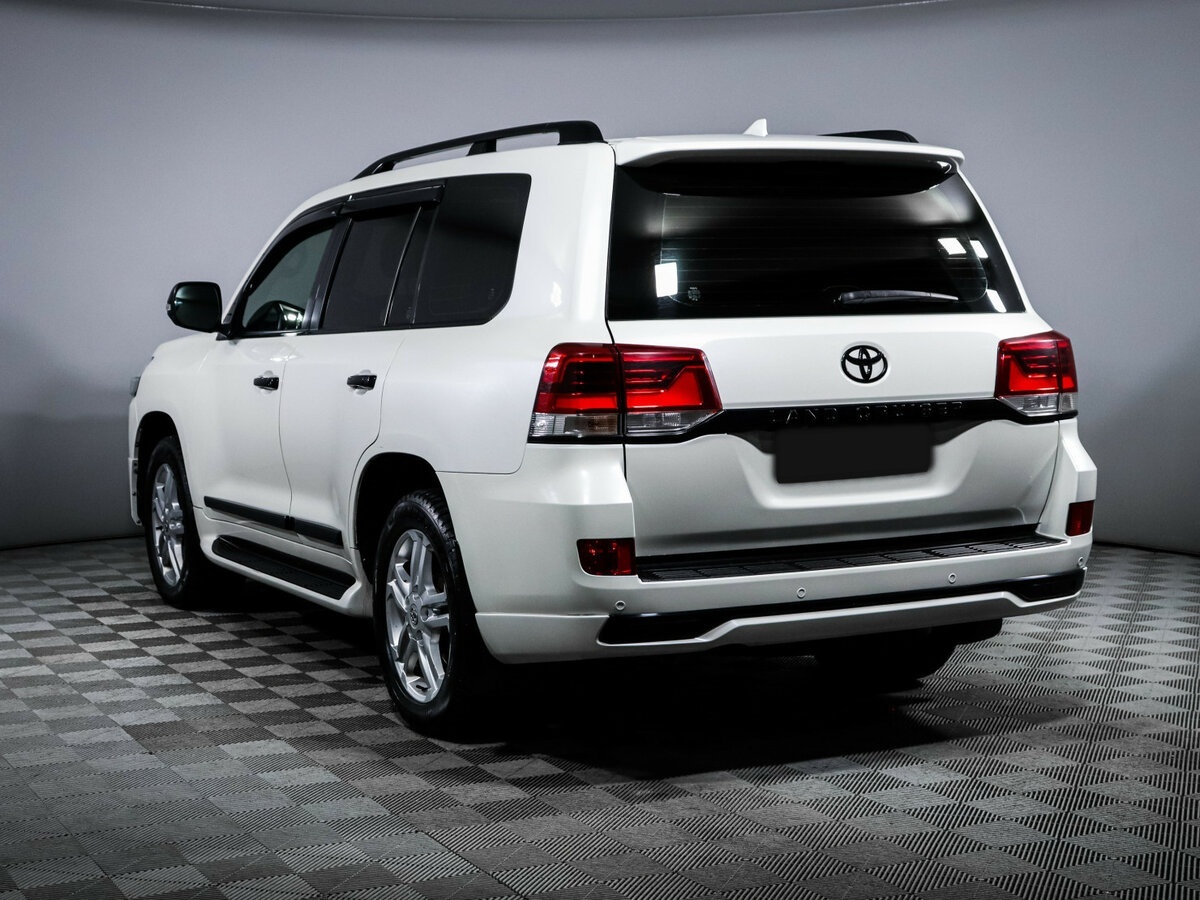 Toyota Land Cruiser 2018 года с пробегом. Фото: #6