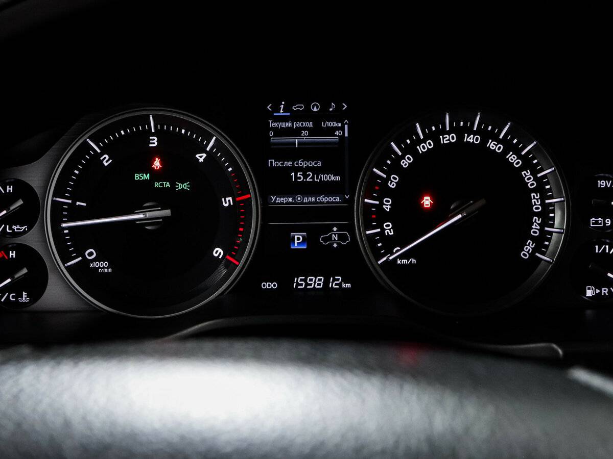Toyota Land Cruiser 2018 года с пробегом. Фото: #10